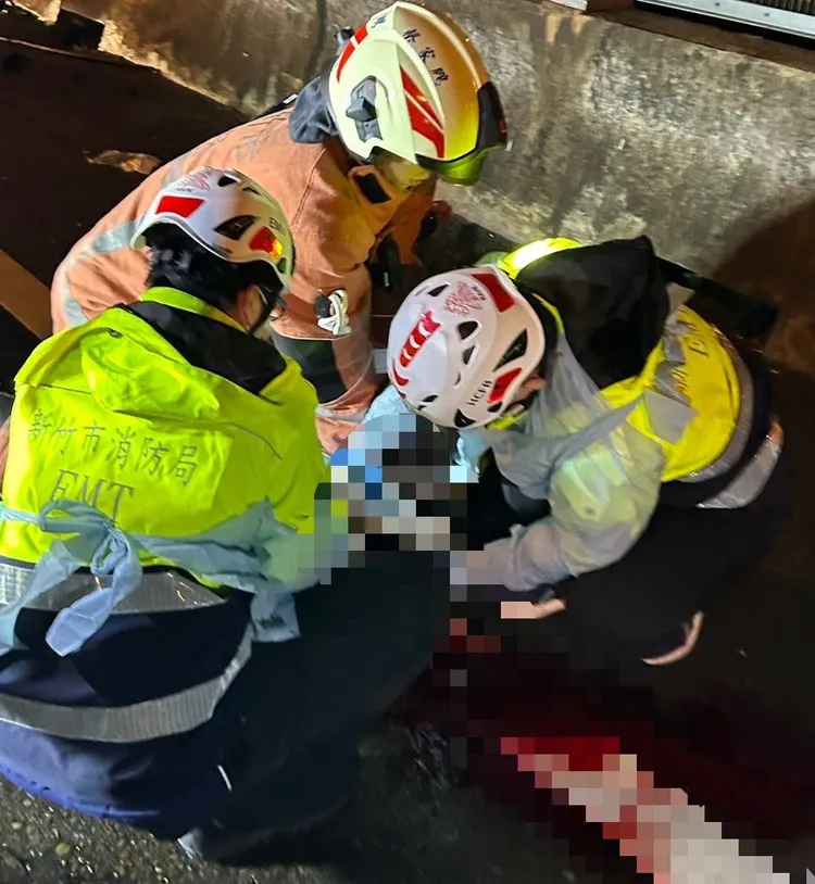 消防人員現場救護。新竹市消防局提供