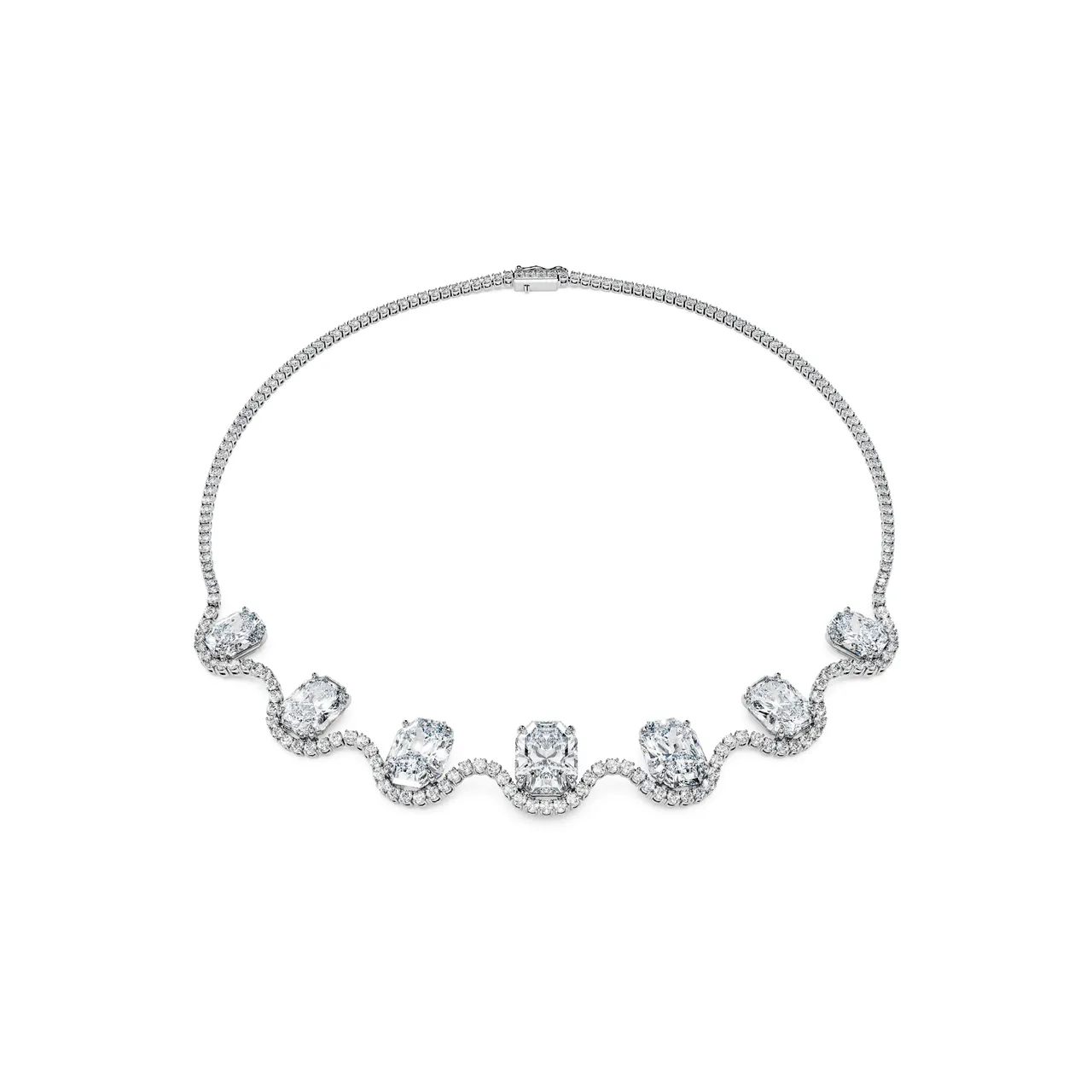 SWAROVSKI Octagon高級訂製項鍊（37.6克拉），190萬元。品牌提供