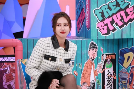 薔薔赴柬埔寨探視晚安小雞險出事　ㄧ舉動遭威脅盤查