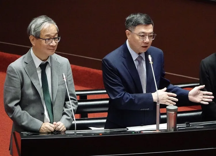 李遠（左）斯文的外表下，藏著一顆火爆的心。莊宗達攝