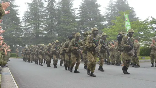 自衛官全裸上街亂晃被懲戒停職　逮捕時稱「是個人興趣」