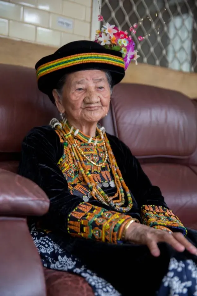 文化部將頒贈旌揚狀，表彰李碧玉對排灣族手紋文化的貢獻。文化部提供