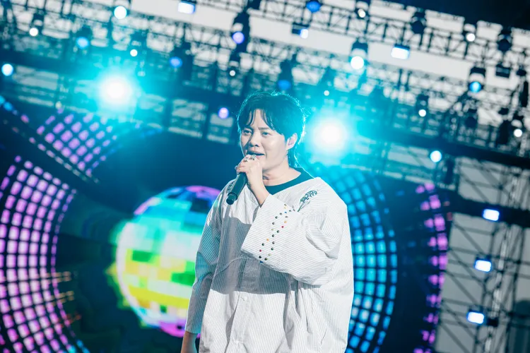 許富凱今在高雄獻唱。