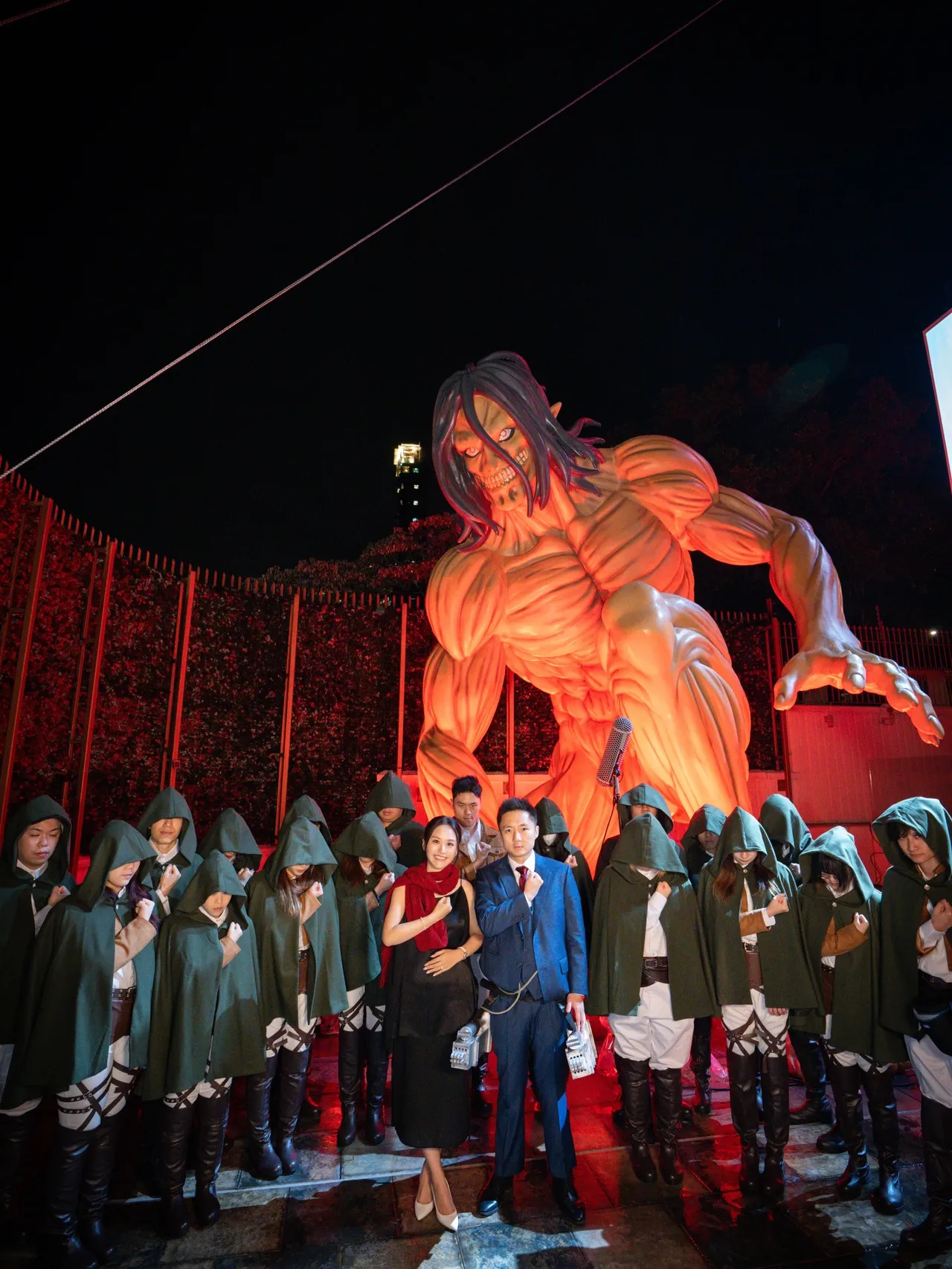 鐘培生在自家豪宅求婚陣仗很大。翻攝鍾培生臉書