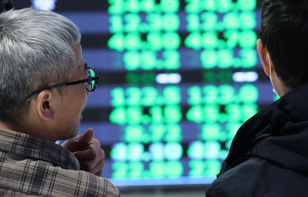 雙重干擾衝擊!台股本週大跌近1400點 「災難投資法」進場機會曝