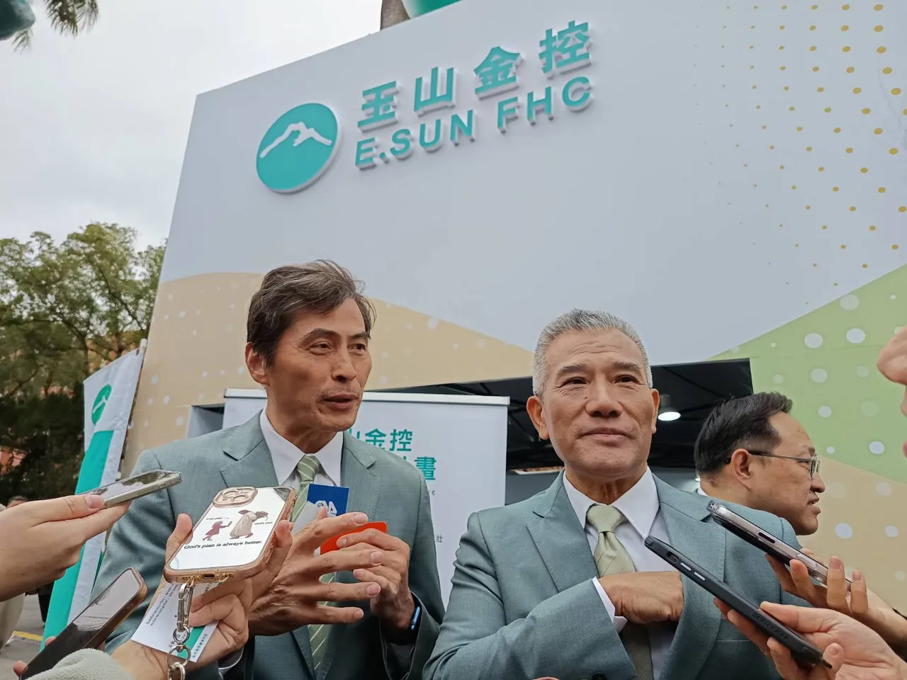 玉山金前進台大校園徵才博覽會，由玉山銀行總經理林隆政、科技長張智星聯袂出席。許麗珍攝