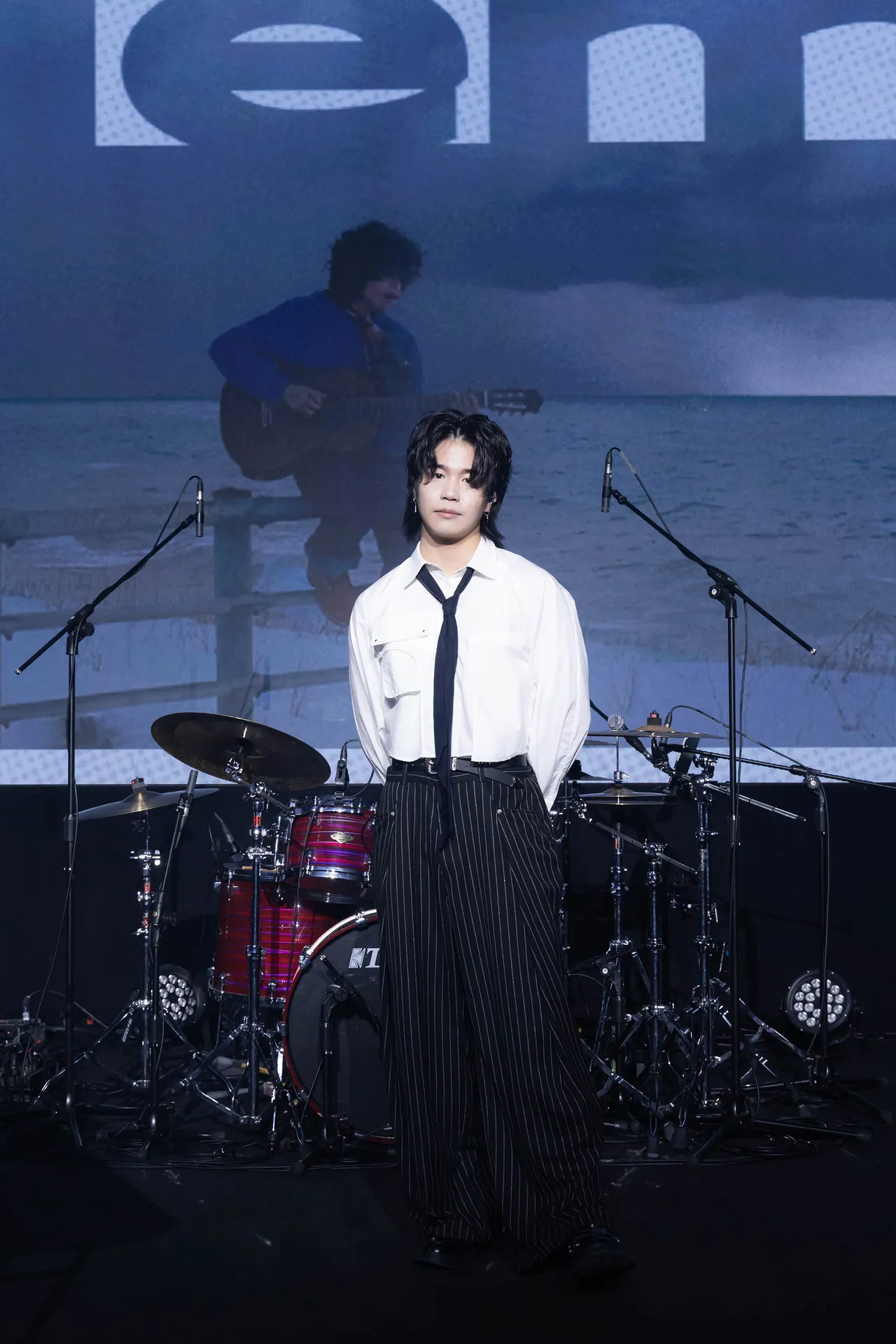 王謙創作全方位，堪稱「一人樂團」。形上娛樂提供