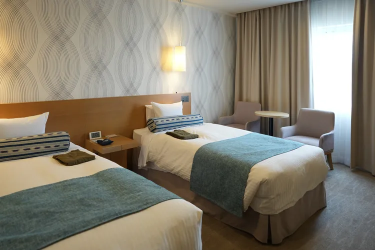 這次入住的標準客房面積約有三十平方公尺，是該飯店相當受歡迎的房型。田欣雲攝