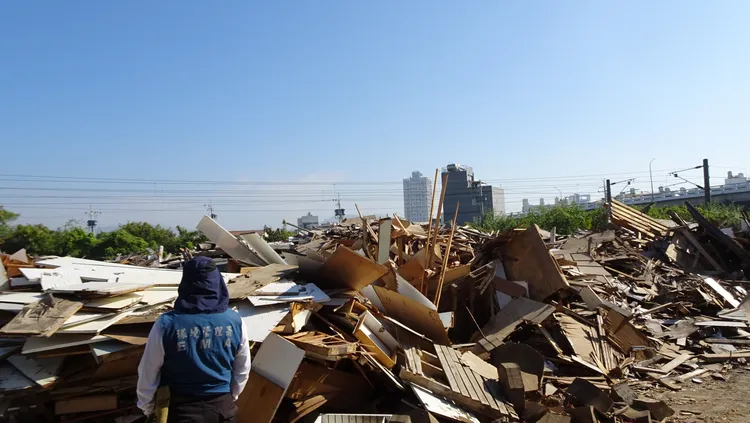 大量廢棄物遭棄置。環境部提供