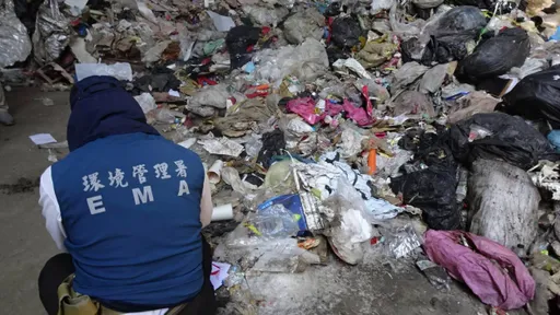 月世界遭倒上百噸廢棄物變「垃圾世界」　起訴15人黑心業者