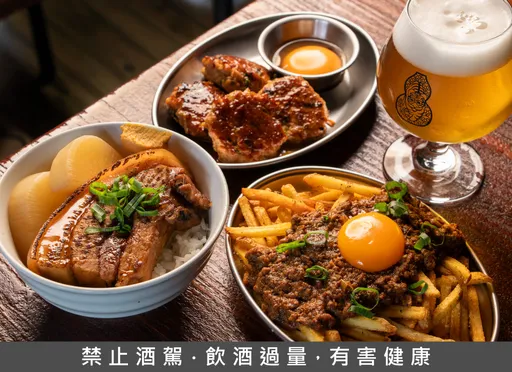 東門老屋櫻花祭！臺虎居餃屋推「月見角煮」期間限定微醺春味