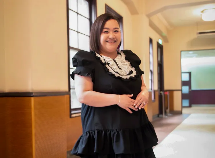 鍾欣凌此次加入《英雄所賤略同》，即將展現溫暖又具爆發力的表演魅力。英雄會文創提供