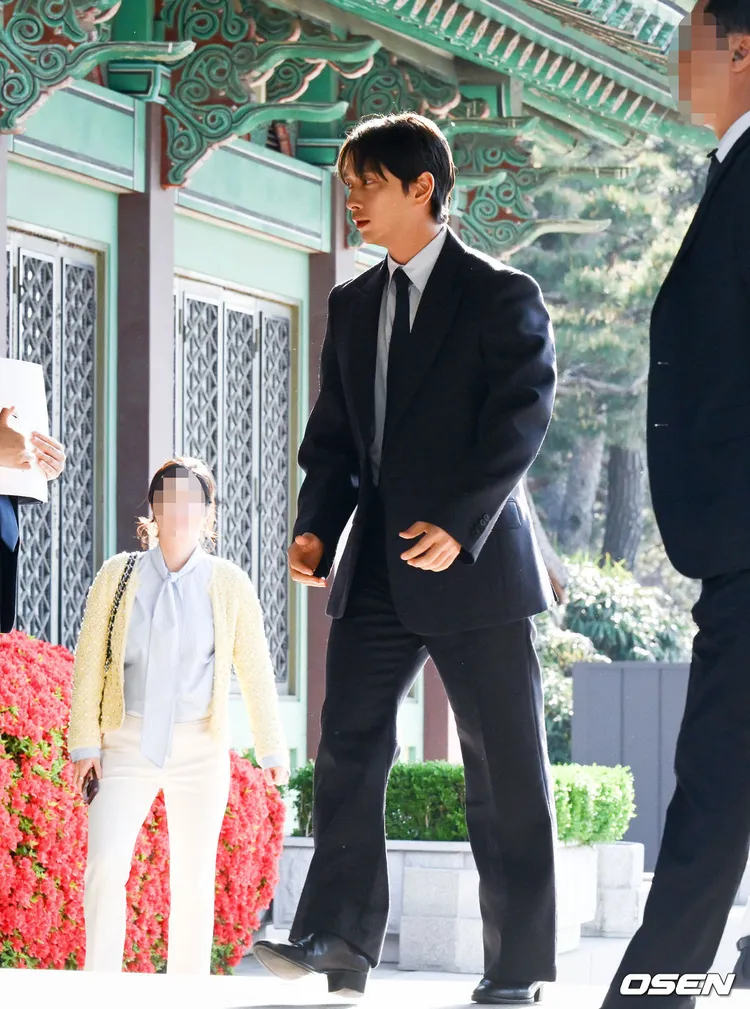 黃燦盛擔任玉澤演婚禮的司儀。翻攝OSEN