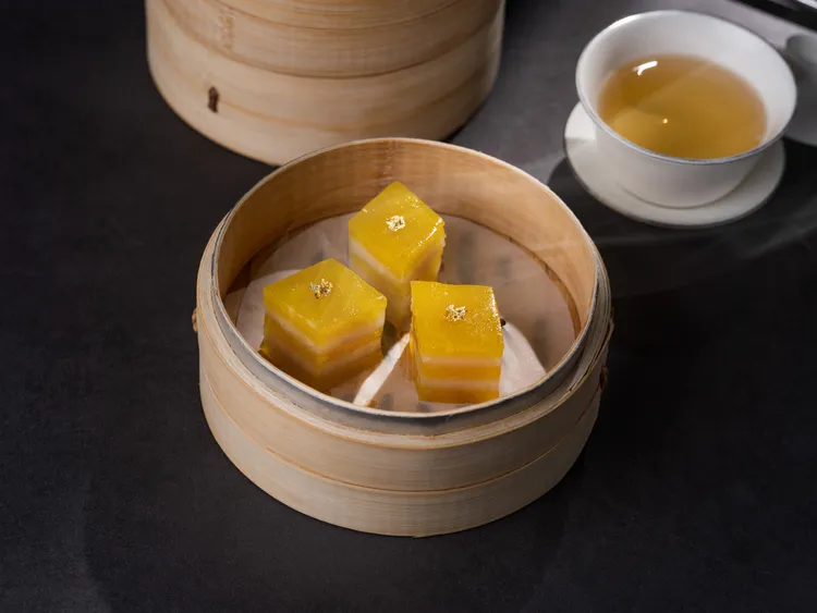 「雅閣」推出新港式點心「椰汁馬蹄糕」。台北文華東方酒店提供