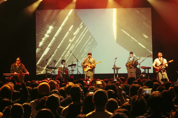 落日飛車宣布高雄加場，回應粉絲熱情。華納音樂提供