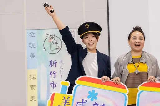 美感教育向下扎根！高虹安化身列車長　竹市行動藝術列車啟航