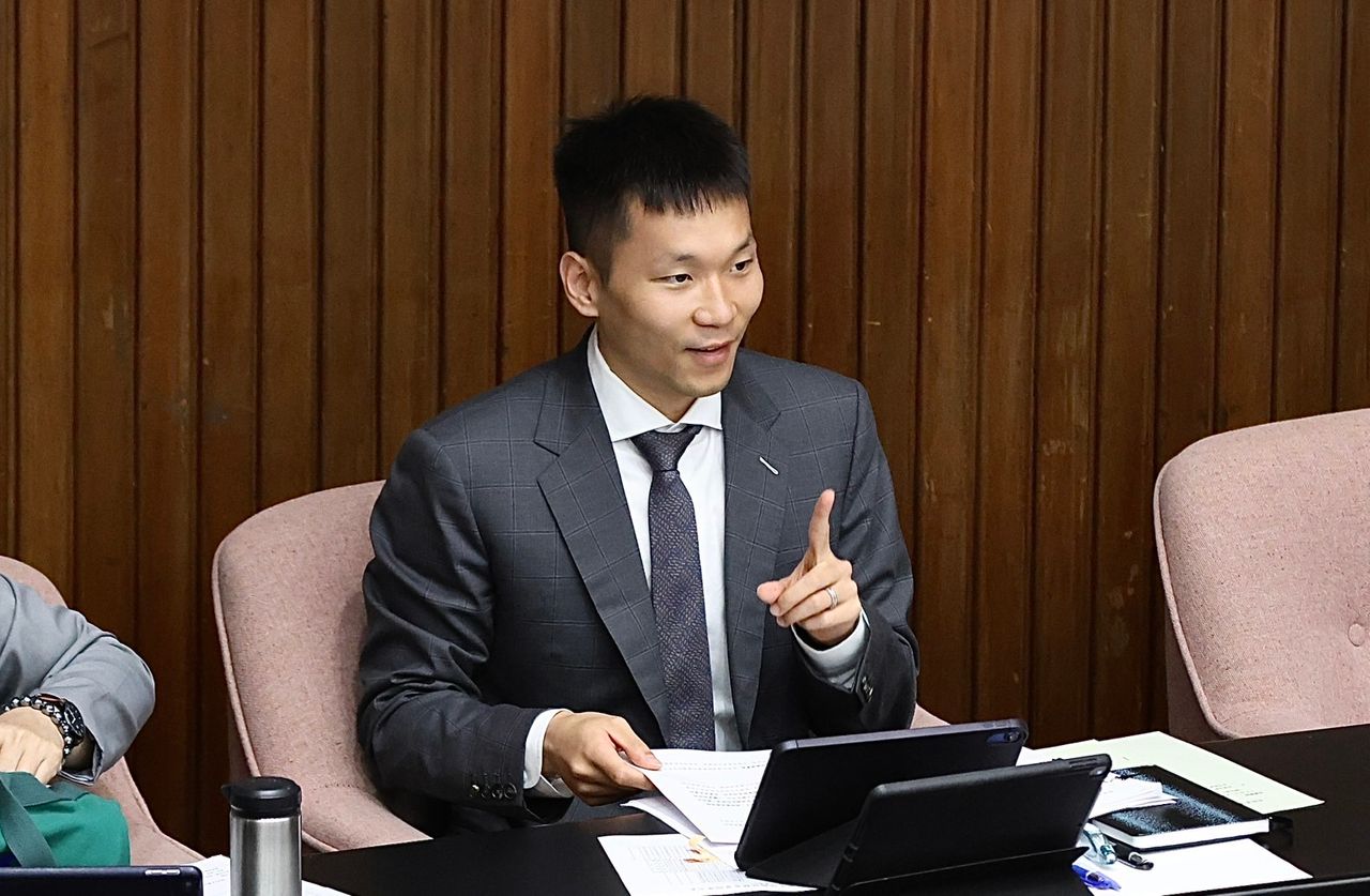 中國搞小動作密謀更改對台灣之戰場地?李洋喊話:不要害怕我們