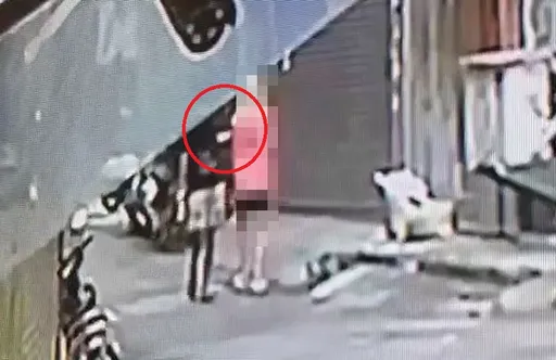 逢甲商圈驚見襲胸狼　巷弄隨機性騷妙齡女！35歲長髮男落網