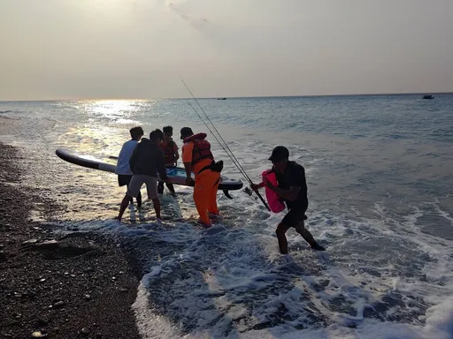 台東落水意外　2遊客玩立槳衝浪體力不支落海獲救