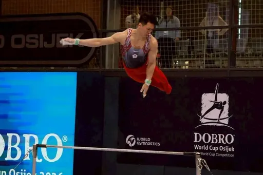 狂！唐嘉鴻再奪世界盃單槓金牌　才4月就確定「年度總冠軍」