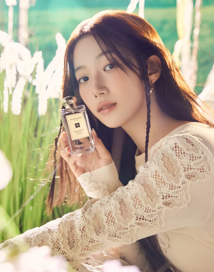 LE SSERAFIM成員中村一葉同款Jo Malone London英國梨與小蒼蘭香水。品牌提供