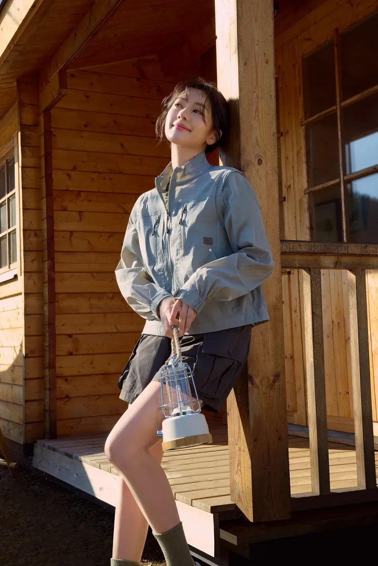 庭沼珉拍攝BBC EARTH形象照。品牌提供