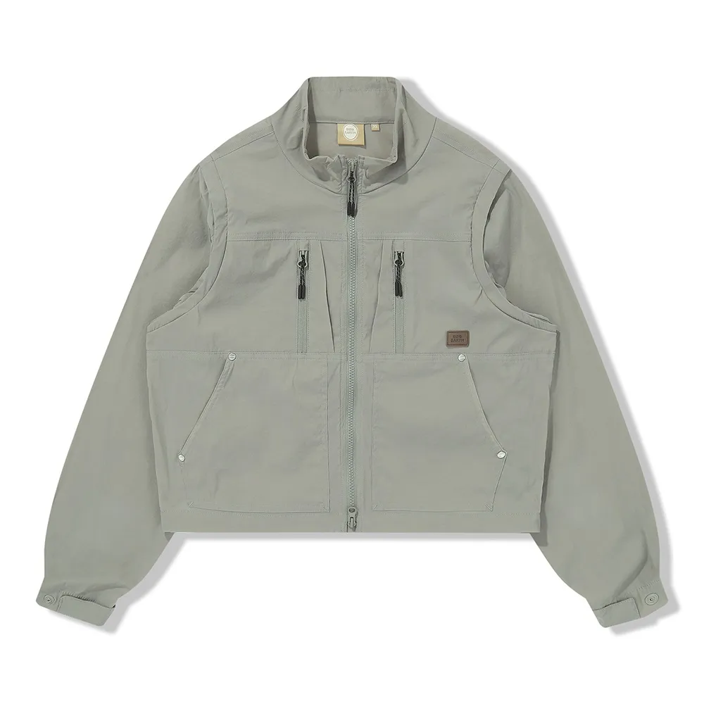 BBC EARTH Convertible Jacket風衣外套，4580元。品牌提供