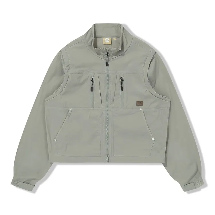 BBC EARTH Convertible Jacket風衣外套，4580元。品牌提供