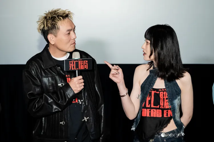 春風（左）與姚以緹在《死亡賭局》中飾演舊情人 。英傑哆影業提供