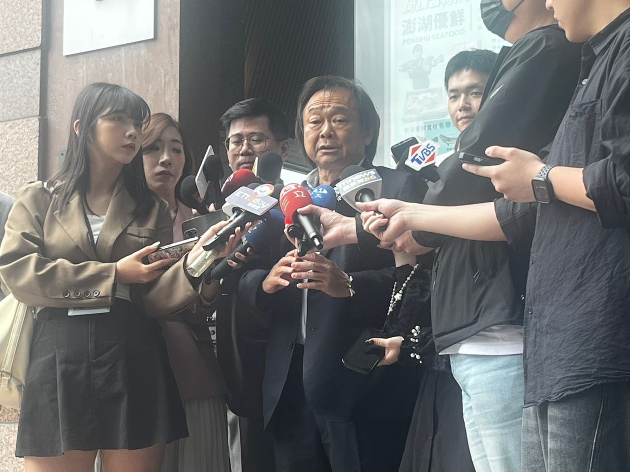 狠酸鄭麗文「何時該做何事都搞錯」!王世堅笑:上帝送民進黨的禮物