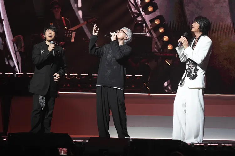 張宇與游鴻明對唱。彭欣偉攝