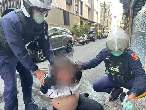 為了10萬元！狠男追債檳榔刀刺友頸噴血不治　殺人罪重判14年10月