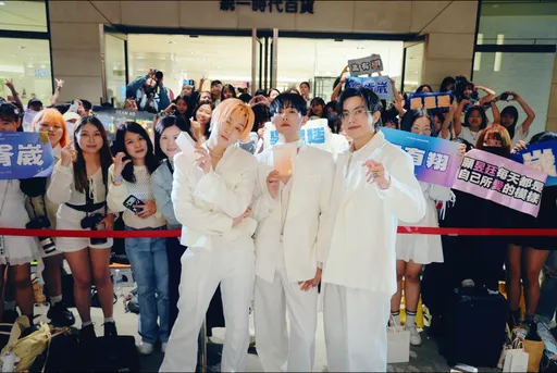 「U:NUS」泰國拍片「冷到嘴唇發白」 驚遇科摩多龍大崩潰