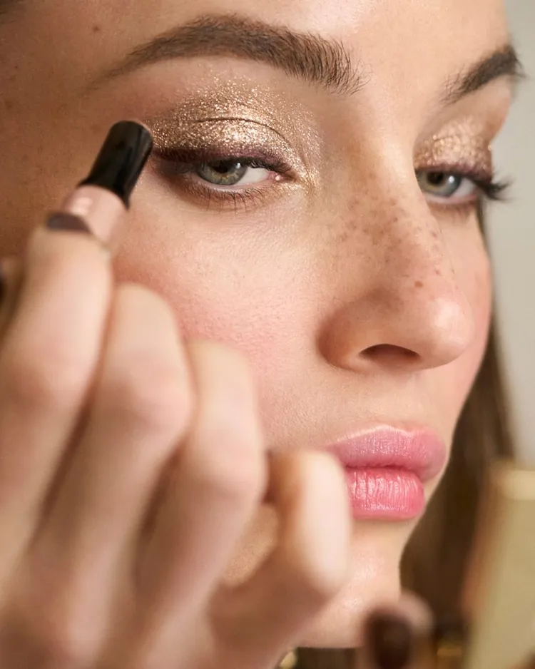 Bobbi Brown全新極致鑽石水感眼影棒，各1300元。品牌提供