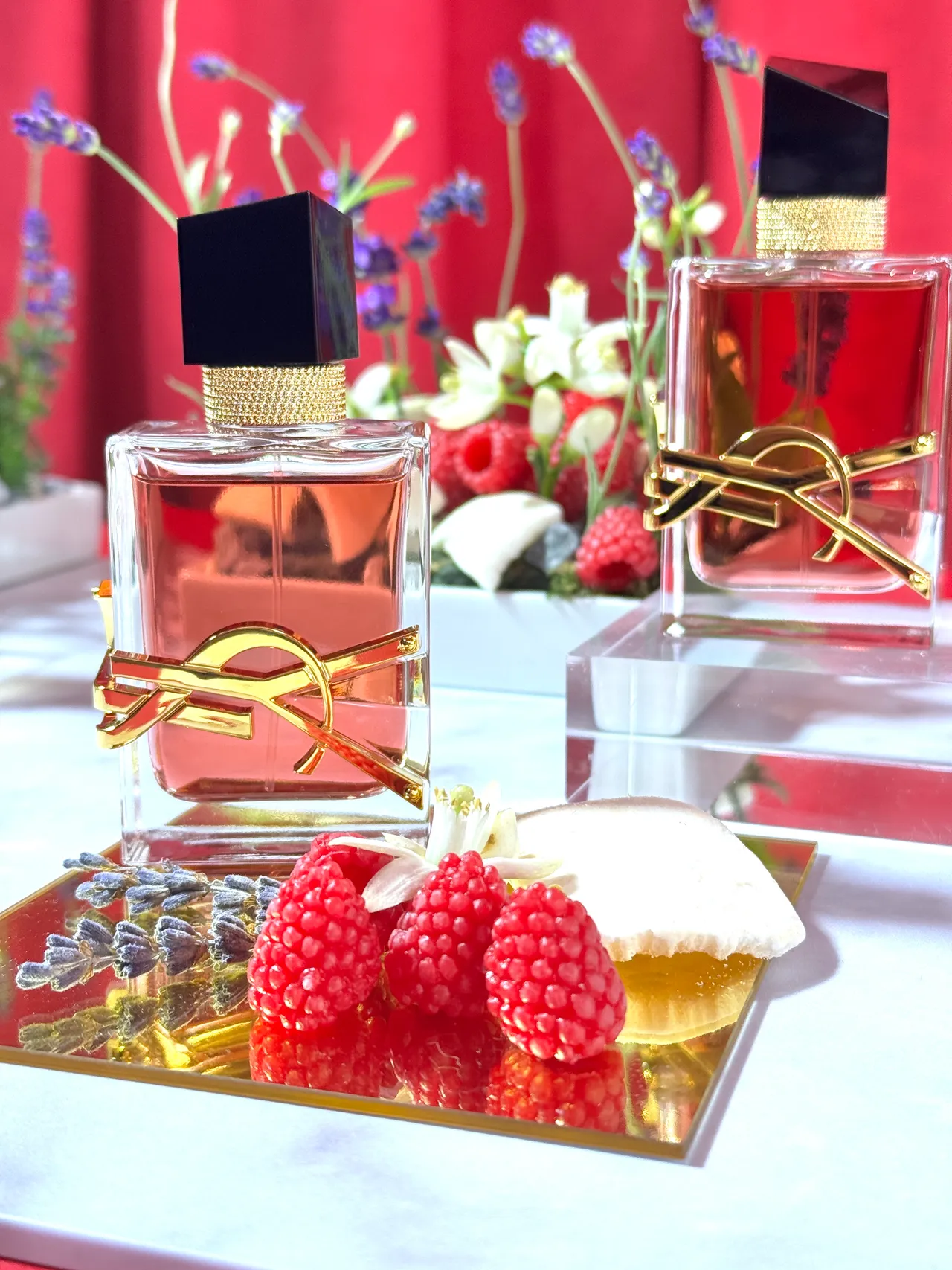 YSL自由不羈沁心之果香水，50ml／4950元、90ml／6800元。張家玲攝