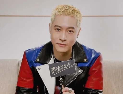 周湯豪8歲同台麥可傑克森　舞台震撼畫面至今忘不了