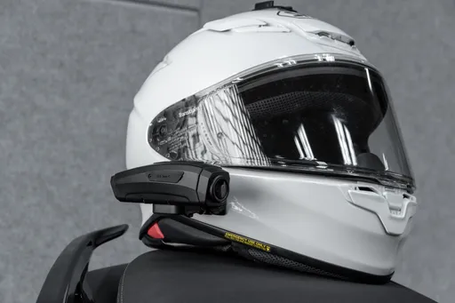 主打防手震與長續航　id221 ACTION C6頭戴式雙鏡頭行車記錄器登場