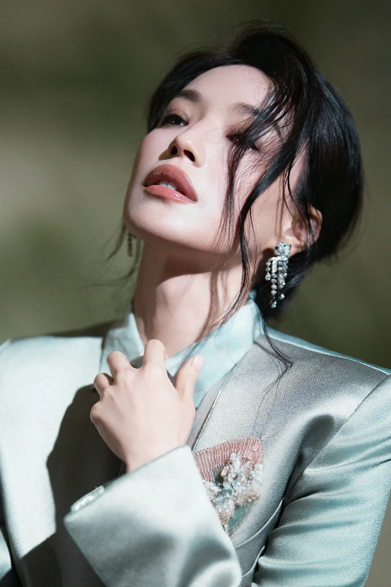 舒淇生日當天身著GIORGIO ARMANI Privé高級訂製2026春夏系列，出席北京電影節開幕式。品牌提供