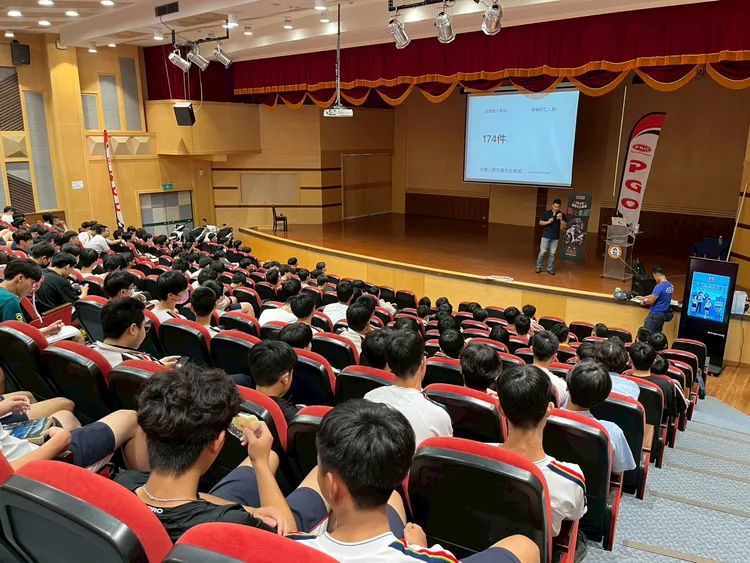 PGO以較為年輕化的視覺設計與互動形式包裝道安課程，希望提升學生參與意願。業者提供
