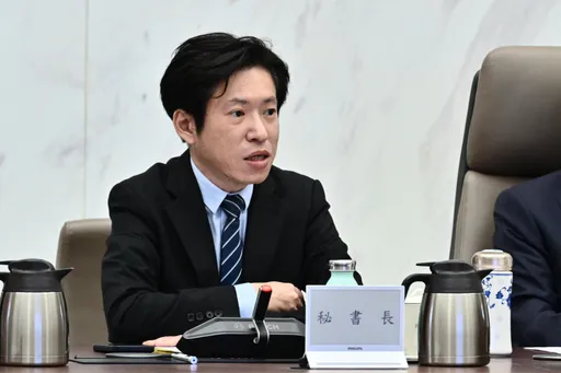 再提名單拚補齊中選會！張惇涵：3人皆法政出身、無黨無派