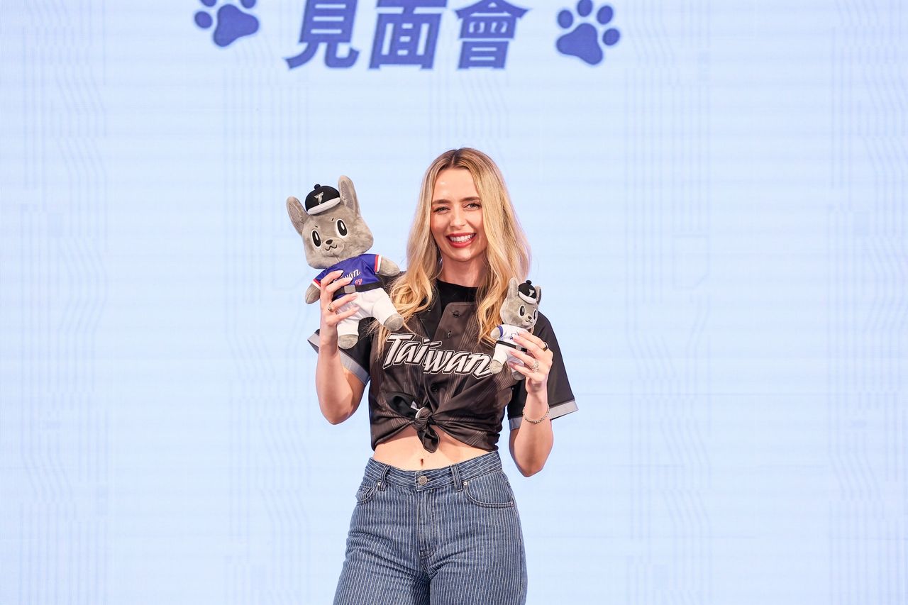 台灣路人頻對「費仔」告白!「費嫂」有嚇到