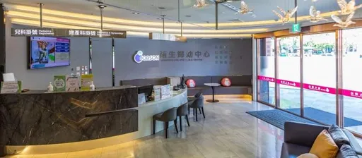 板橋菡生婦幼診所涉詐保　院長等7醫護+2產婦交保