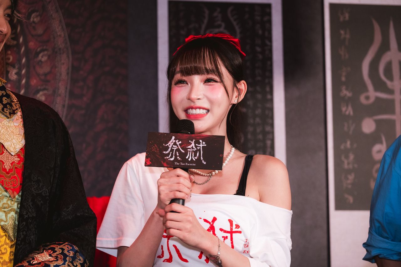 林襄自認直男不怕蟲 笑曝「啦啦隊休息室非常香」