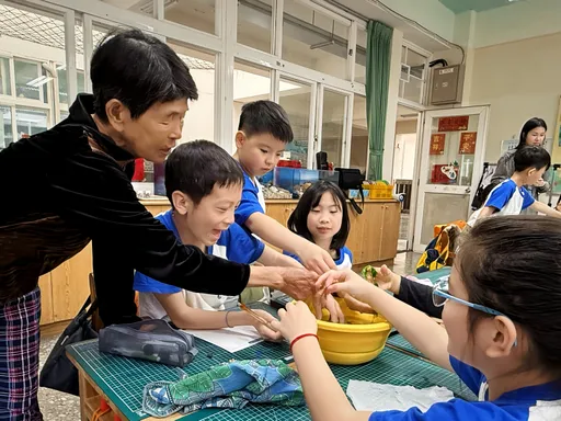 迎兒童節！新北考古季啟動　海女阿嬤進校園傳遞「永續蔚藍」