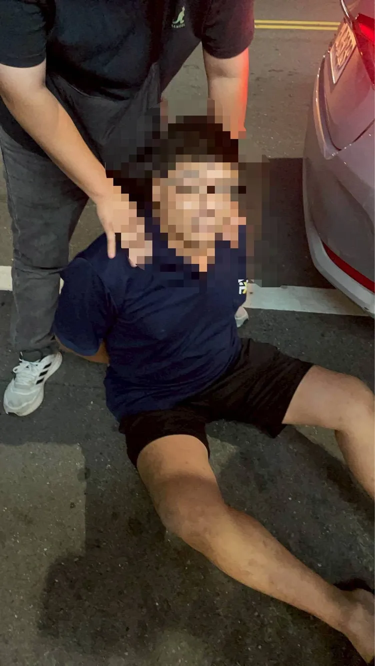 搶匪設局要劫走5支「百達翡麗」名錶，遭警方逮捕。翻攝畫面