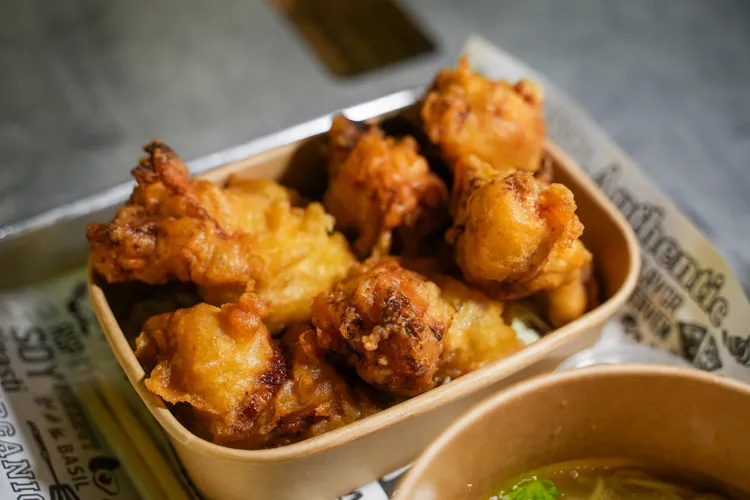 「日式唐揚雞」外酥內嫩。田欣雲攝