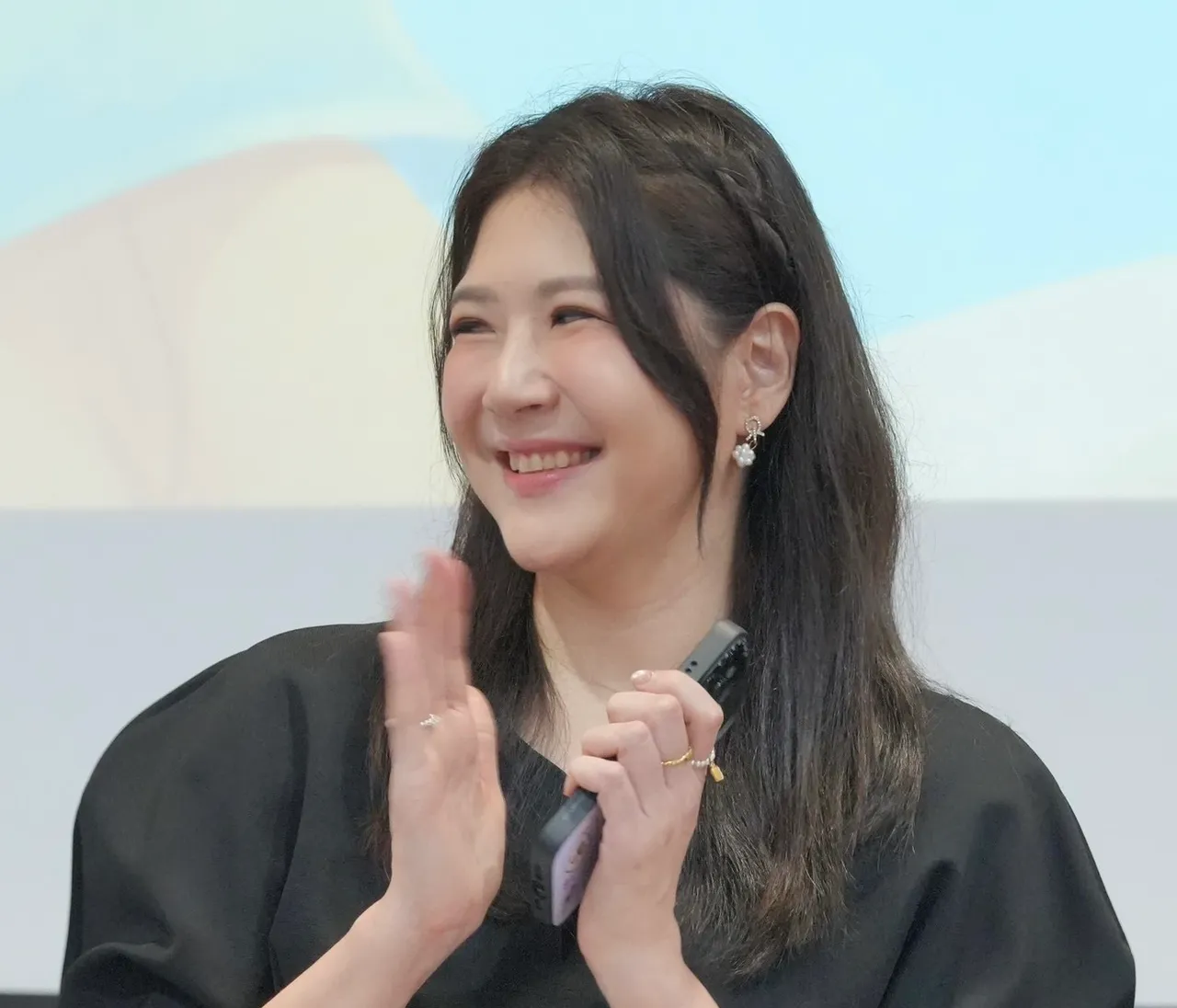 美女主播鄭亦真產後激瘦15公斤　3個月愛女已擁一張台積電！