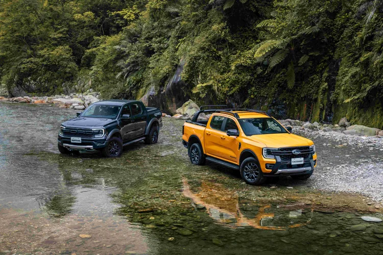Ford Ranger Raptor涉水深度最高達850mm，搭配FOX 2.5吋Live Valve避震器，具備良好越野能力。業者提供