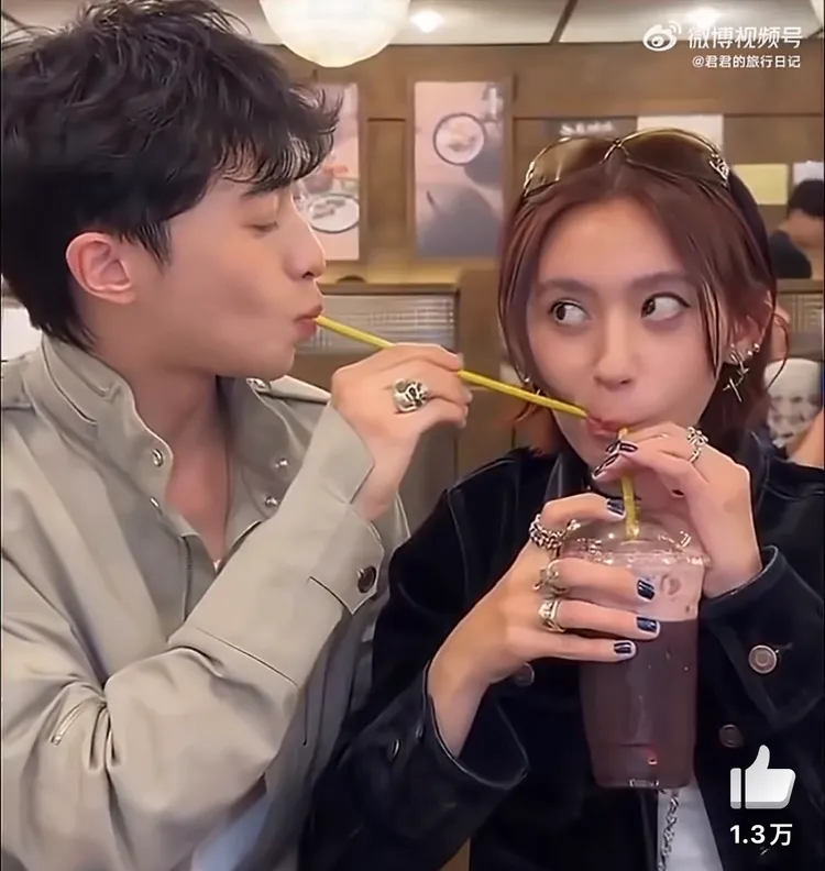 小哈利和好友碳酸的惡搞影片遭批評。攝自微博