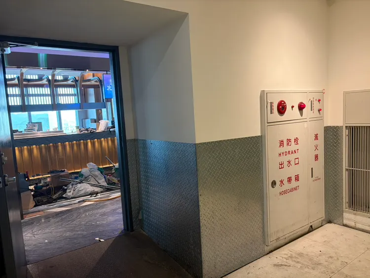 微風信義46樓饗饗因發生火警，目前暫停營業整修中。民眾提供